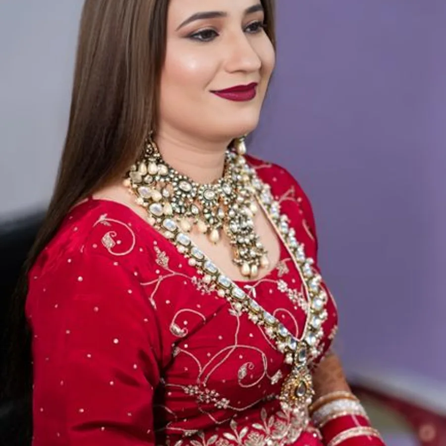 Gelin Saçı ve Makyajı